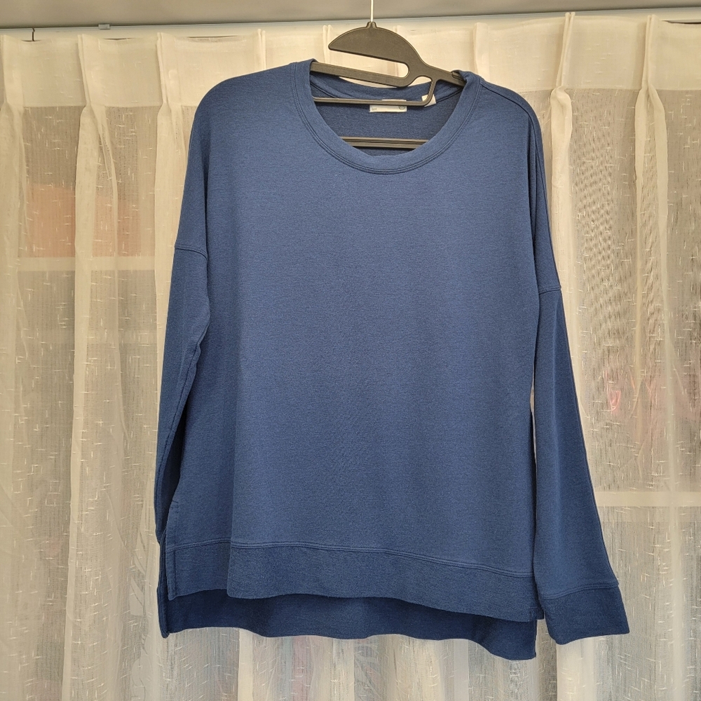 Tasc Long Sleeve Light Sweatshirt Blue Size Small